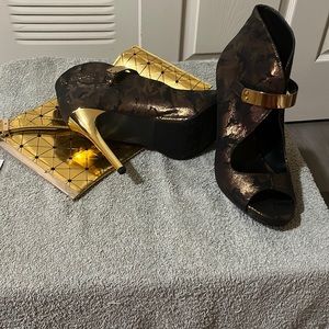 Chocolate gold strap and heel peep toe boot heel bundled w/ Gold clutch purse